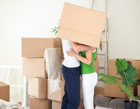 Organised household packing service in Hainault