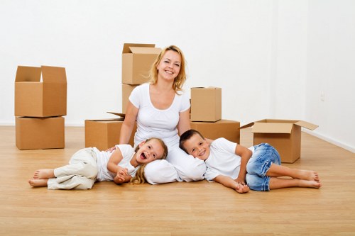 Flexible storage unit in Hainault for local residents and businesses
