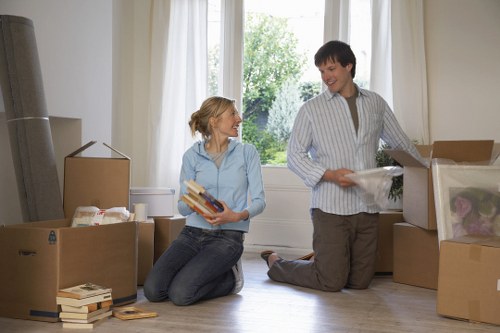 Local packing services in Hainault for homes and offices