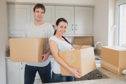 Flexible student storage solution in Hainault near transport links